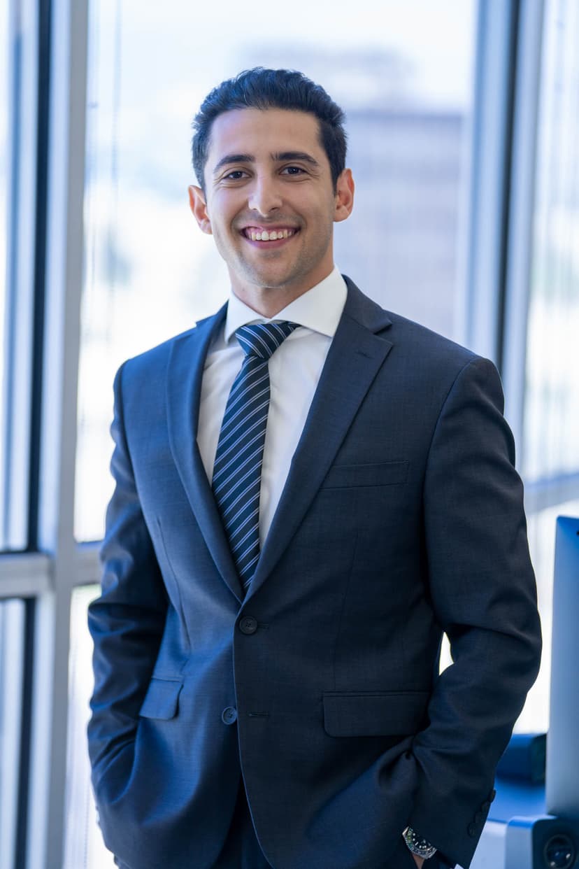 Rayen Issakharian, Esq.